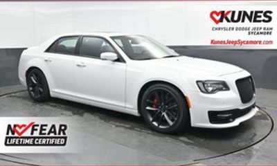 2023 Chrysler 300 300C
