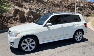 2010 Mercedes-Benz GLK-Class GLK350 4 Matic