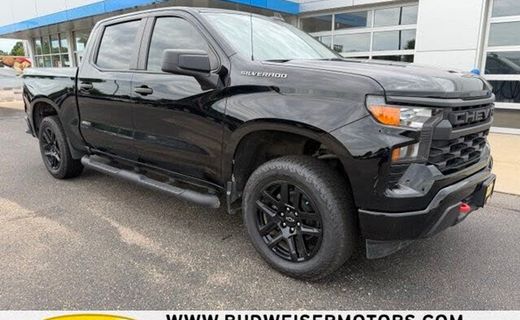 2022 Chevrolet Silverado Custom