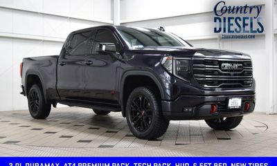 2023 GMC Sierra AT4