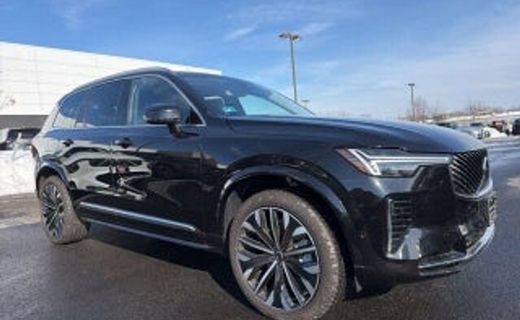2023 Volvo XC90 Plus Bright