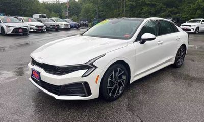 2025 Kia K5 EX