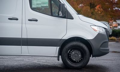 2025 Mercedes-Benz Sprinter 907 VS30