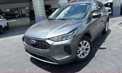 2025 Ford Escape Active