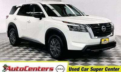 2024 Nissan Pathfinder S