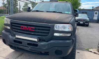 2004 GMC Sierra K2500 Heavy Duty