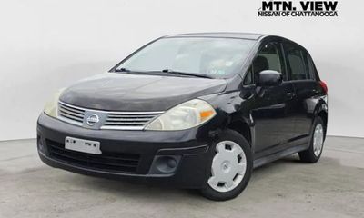 2009 Nissan Versa S 18