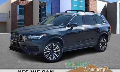 2021 Volvo XC90 Momentum