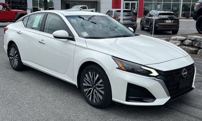 2023 Nissan Altima SV