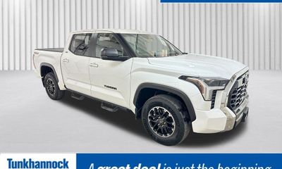2025 Toyota Tundra SR5