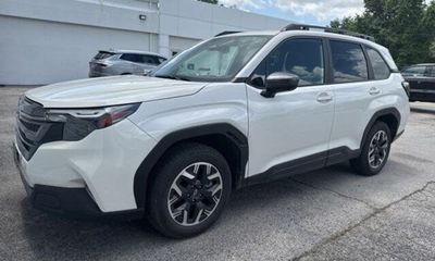 2025 Subaru Forester Premium