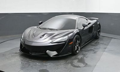 2018 McLaren 570GT