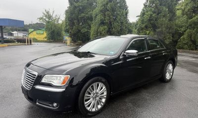 2012 Chrysler 300 C