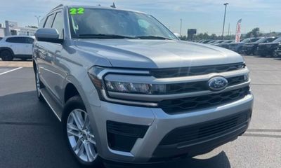2022 Ford Expedition XLT
