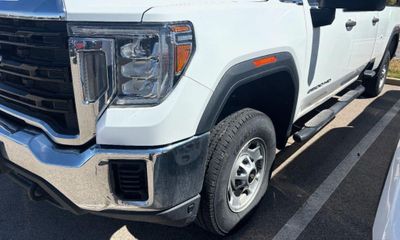 2023 GMC Sierra HD Fleet Base