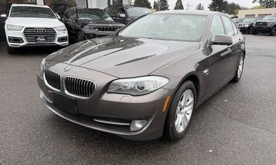 2012 BMW 528xi XI
