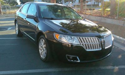2010 Lincoln MKZ Base