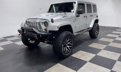 2012 Jeep Wrangler Sahara
