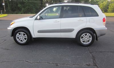 2001 Toyota RAV4 Base