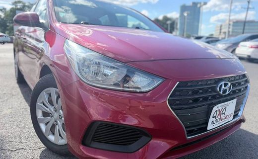 2018 Hyundai Accent SE AND SEL