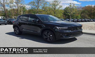 2026 Volvo XC40 Ultra Black Edition