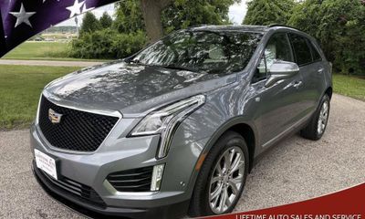 2020 Cadillac XT5 Sport