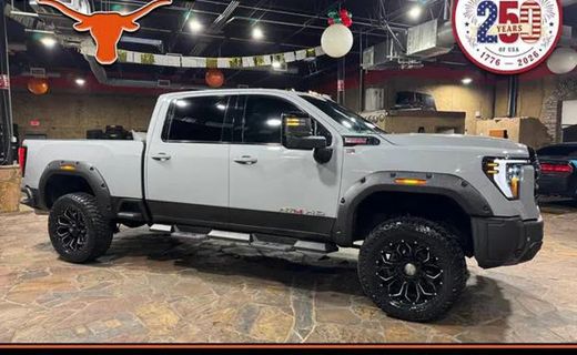 2024 GMC Sierra HD AT4