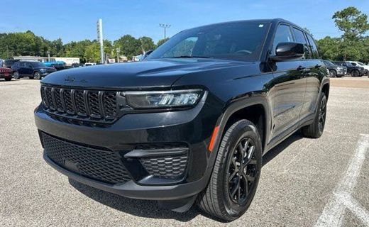 2024 Jeep Grand Cherokee Laredo