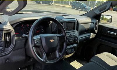 2021 Chevrolet Silverado Custom