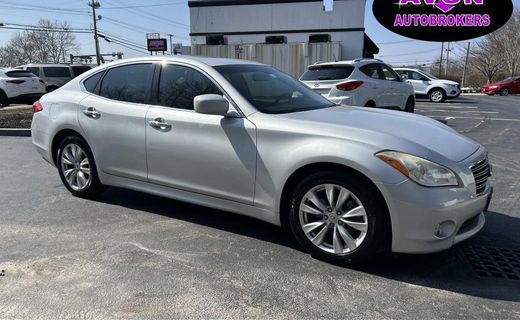 2011 Infiniti M37
