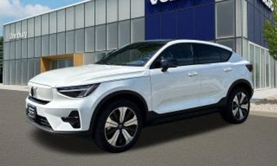 2023 Volvo C40 Core Bright Theme