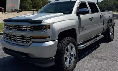 2018 Chevrolet Silverado Custom