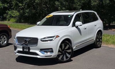 2023 Volvo XC90 Ultimate Bright