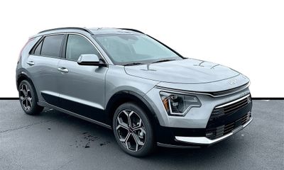 2024 Kia Niro SX Touring