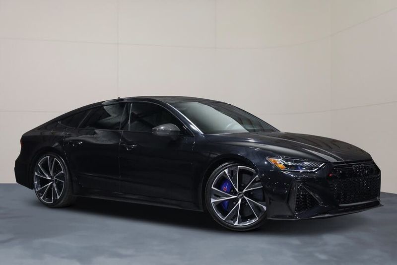 2022 Audi RS 7 — a typically priced live listing
