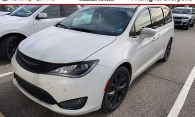 2019 Chrysler Pacifica Touring L Plus