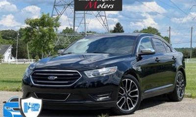 2017 Ford Taurus Limited
