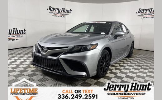 2024 Toyota Camry SE