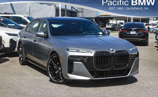 2026 BMW 740I