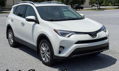 2017 Toyota RAV4 LTD SE Platinum