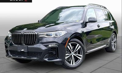 2022 BMW X7 M50i