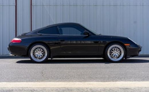 2000 Porsche 911 Carrera