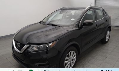2022 Nissan Rogue Sport SV