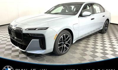 2025 BMW 750E xDrive