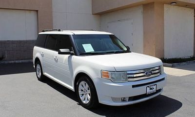 2011 Ford Flex SE