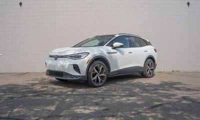 2023 Volkswagen ID 4 Pro S
