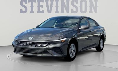 2026 Hyundai Elantra SE
