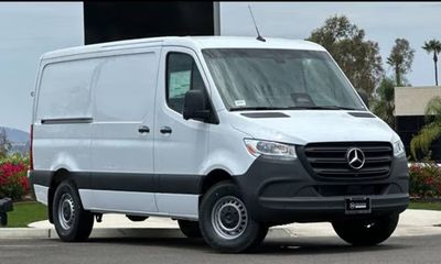 2026 Mercedes-Benz Sprinter 907