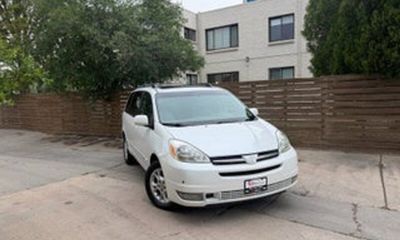 2004 Toyota Sienna XLE