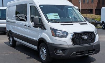 2026 Ford Transit Medium Roof